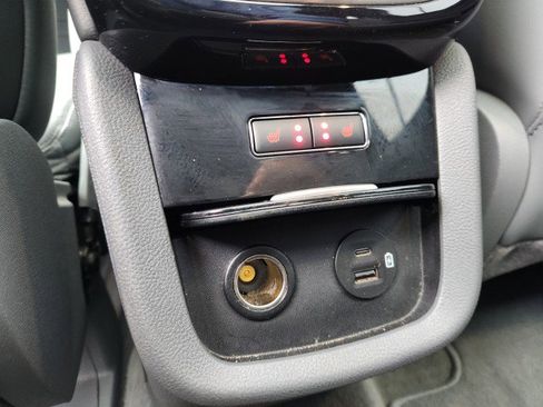 Used 2022 Lincoln Nautilus Reserve image 26