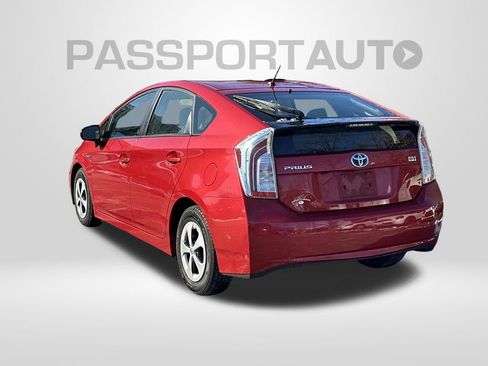 Used 2015 Toyota Prius Four image 2