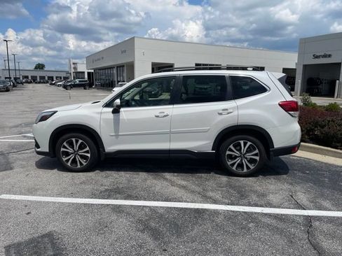 Used 2023 Subaru Forester Limited AWD/4WD image 6