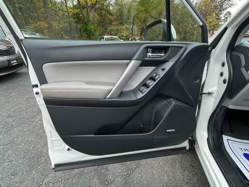 Used 2018 Subaru Forester 2.5i Limited image 19