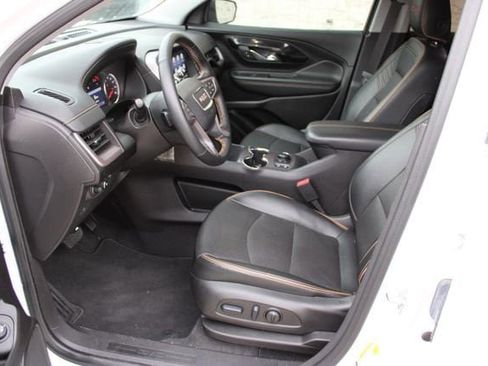 Used 2024 GMC Terrain AT4 w/ Infotainment Package II image 15