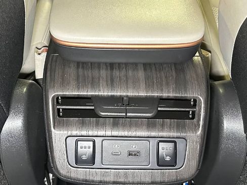Used 2023 Nissan Ariya FWD image 36