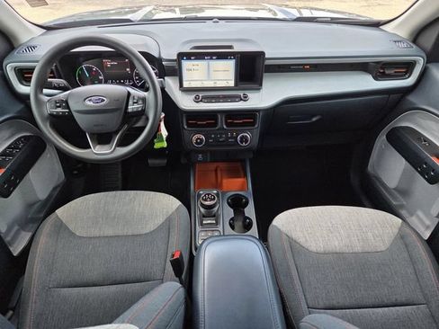Used 2023 Ford Maverick XLT FWD image 12