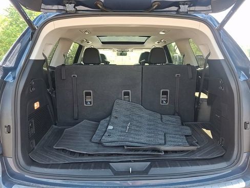 Certified 2022 Subaru Ascent Touring AWD/4WD image 30