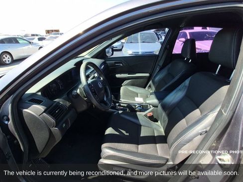 Used 2016 Honda Accord Sport image 11