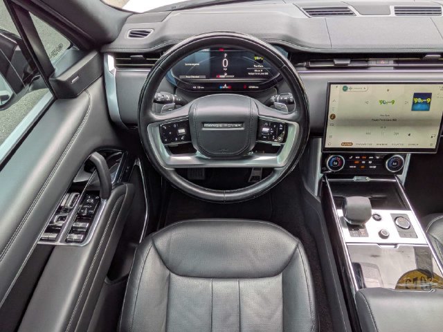 Used 2023 Land Rover Range Rover SE AWD/4WD image 16