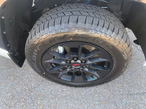 New 2026 Toyota Tundra Limited AWD/4WD image 9