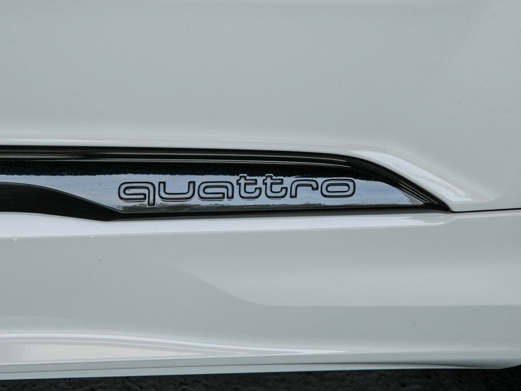 Used 2023 Audi SQ7 Prestige w/ Prestige Package AWD/4WD image 8