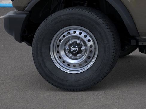 New 2025 Ford Bronco 4-Door image 21