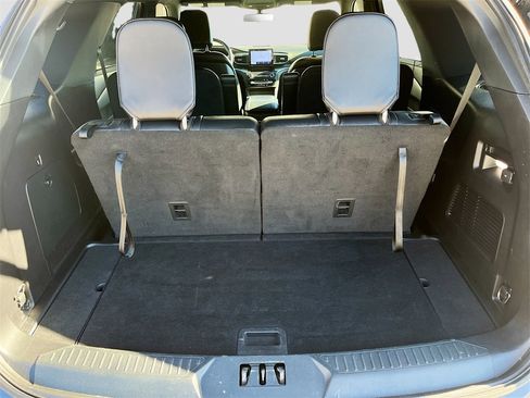 Used 2020 Ford Explorer XLT w/ Equipment Group 202A image 25