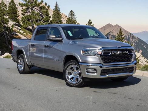 Used 2026 RAM 1500 Big Horn AWD/4WD image 2