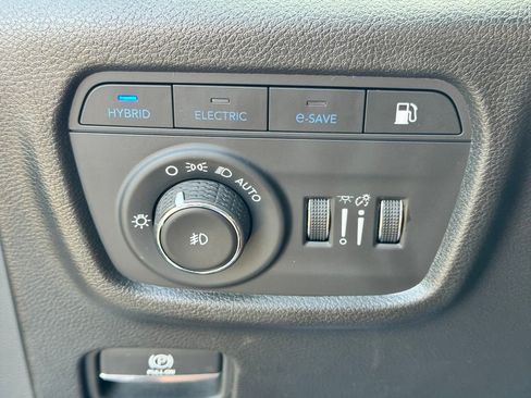 Used 2022 Jeep Grand Cherokee Limited 4xe w/ MOPAR Finishing Package AWD/4WD image 34