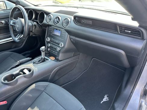 Used 2020 Ford Mustang Coupe image 19