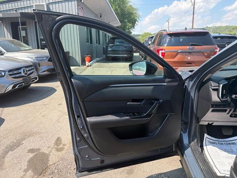 Used 2025 MAZDA CX-50 AWD 2.5 S w/ Weather Package image 18