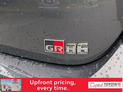 Used 2024 Toyota GR86 Premium RWD image 25