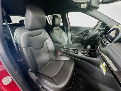 New 2026 Jeep Compass Latitude AWD/4WD image 28