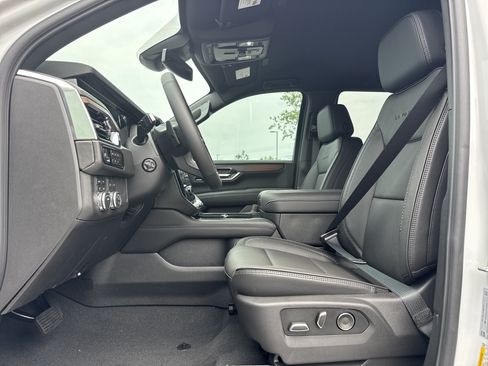 New 2026 GMC Yukon Denali AWD/4WD image 17