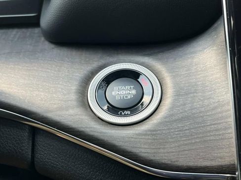 New 2025 Jeep Grand Cherokee L Overland w/ Luxury Tech Group IV image 19