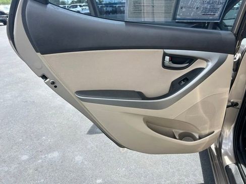 Used 2016 Hyundai Elantra Value Edition FWD image 13