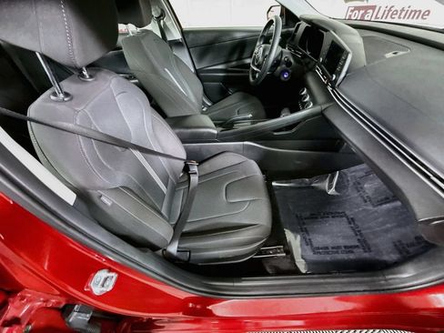 Certified 2023 Hyundai Elantra SE FWD image 29
