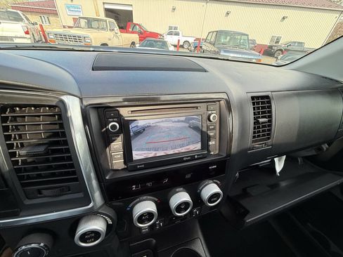 Used 2018 Toyota Sequoia TRD Sport AWD/4WD image 17