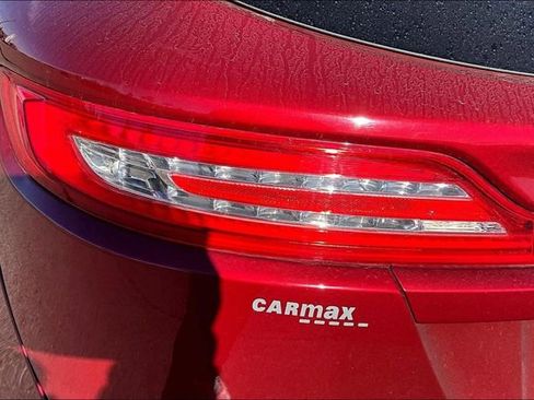 Used 2017 Lincoln MKC Select w/ Select Plus Package image 30