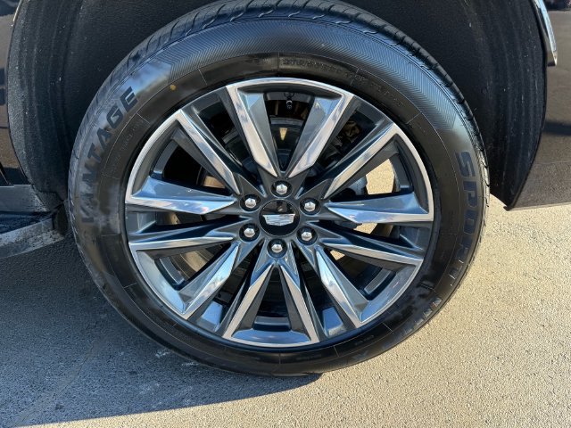 Used 2024 Cadillac Escalade Sport RWD image 15