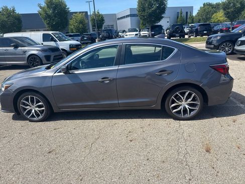 Used 2019 Acura ILX w/ Premium Package FWD image 8