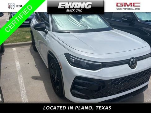 Used 2026 Volkswagen Tiguan SE R-Line FWD image 1
