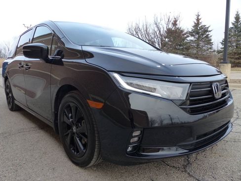Used 2024 Honda Odyssey Sport image 12