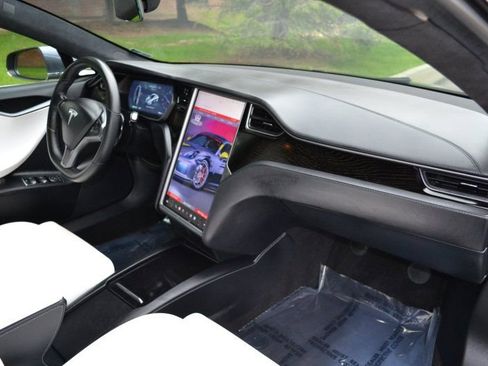 Used 2019 Tesla Model S Long Range image 22