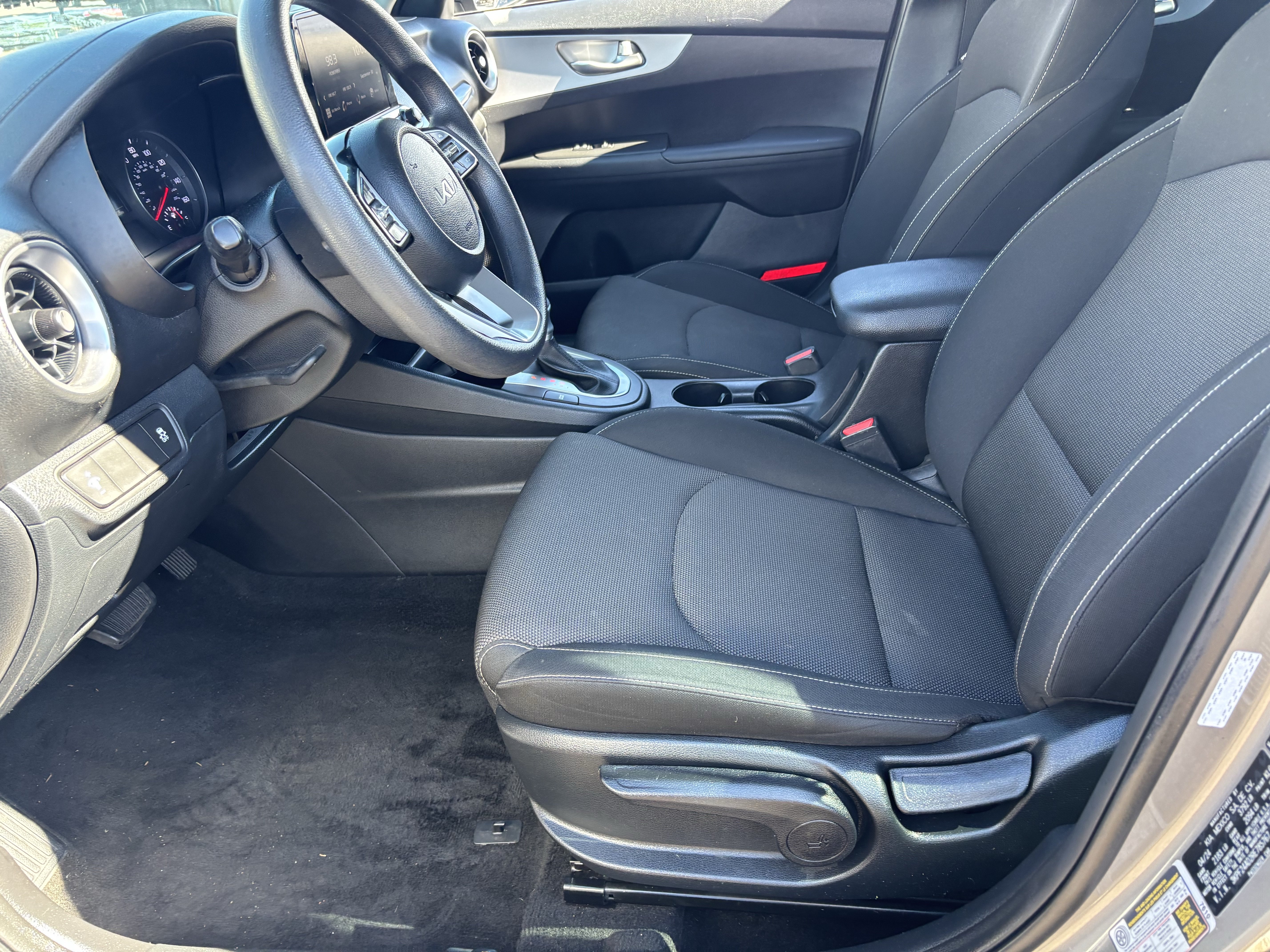 Certified 2024 Kia Forte LXS FWD image 17