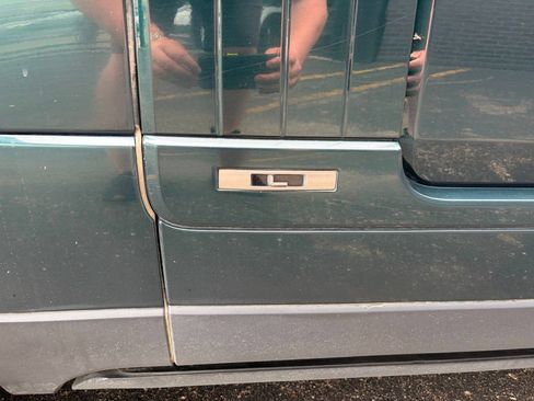 Used 2019 Land Rover Range Rover Long Wheelbase Supercharged AWD/4WD image 19