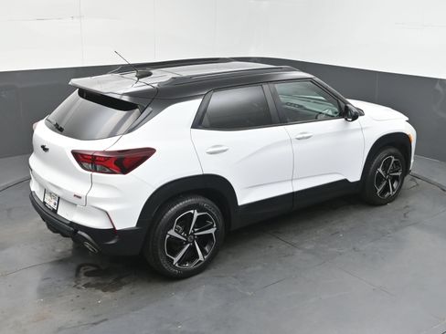 Used 2021 Chevrolet TrailBlazer RS w/ Sun and Liftgate Package FWD image 36