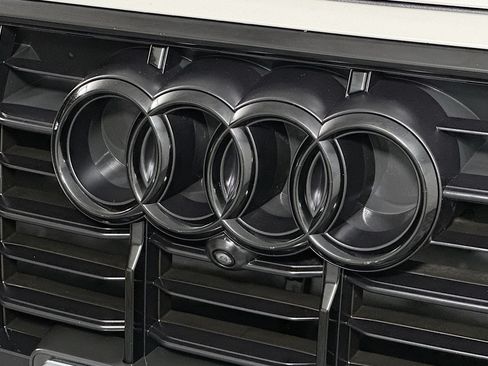 Used 2023 Audi Q7 2.0T Premium Plus w/ Premium Plus Package AWD/4WD image 15