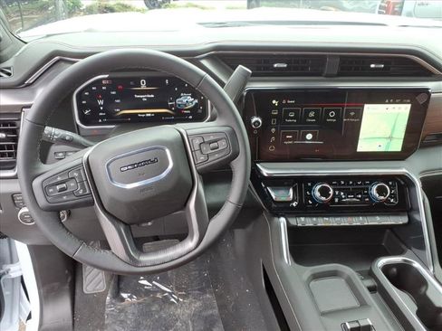 New 2026 GMC Sierra 2500 Denali Ultimate w/ Max Trailering Package image 17