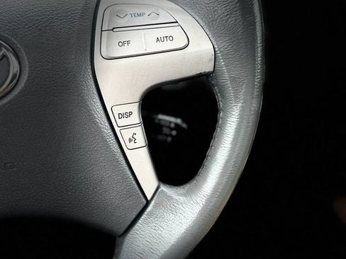 Used 2007 Toyota Camry XLE FWD image 39