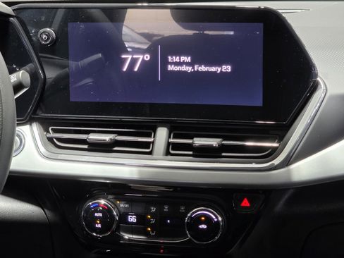 New 2026 Chevrolet Trax LT image 25