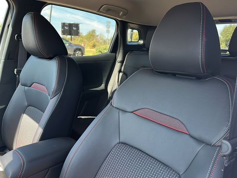 New 2026 Nissan Kicks SR image 11