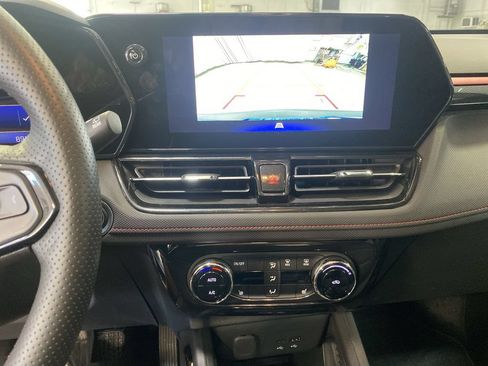 Certified 2024 Chevrolet TrailBlazer RS w/ Convenience Package AWD/4WD image 19