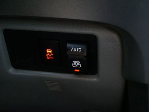 Used 2013 Toyota Sequoia Limited image 27