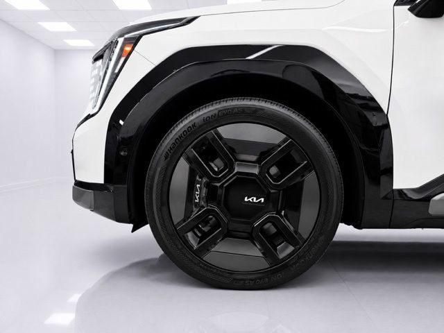 Used 2024 Kia EV9 GT-Line AWD/4WD image 8