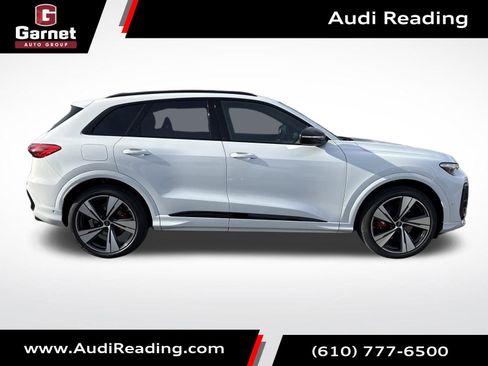 New 2025 Audi SQ5 Premium Plus image 6