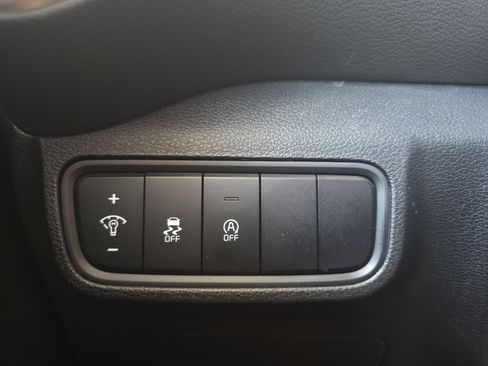 Certified 2025 Kia Soul LX w/ LX Technology Package FWD image 25
