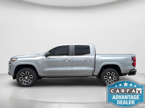 Used 2024 Chevrolet Colorado LT w/ LT Convenience Package III AWD/4WD image 2