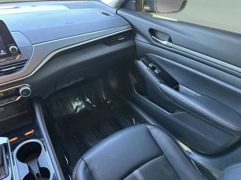 Certified 2024 Nissan Altima 2.5 SR FWD image 15