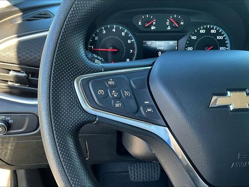 Used 2024 Chevrolet Malibu LT image 11