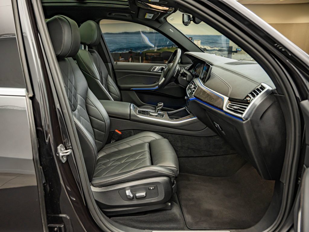 Used 2023 BMW X5 xDrive40i w/ Premium Package AWD/4WD image 36