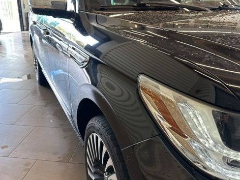 Used 2019 Lincoln Navigator L Black Label image 3