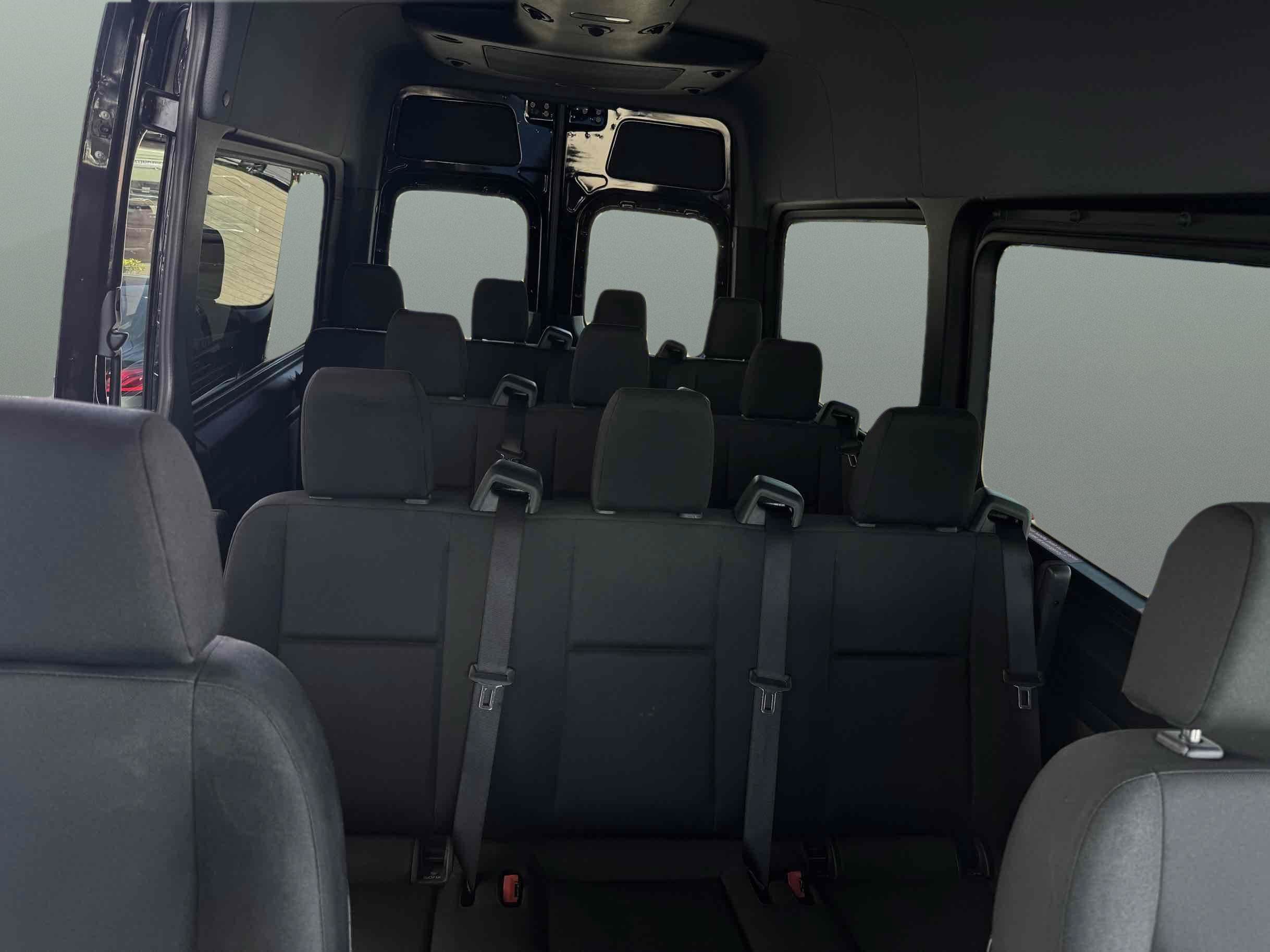 Used 2024 Mercedes-Benz Sprinter 2500 image 14
